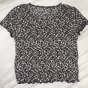 Leopard Print Cropped T-shirt